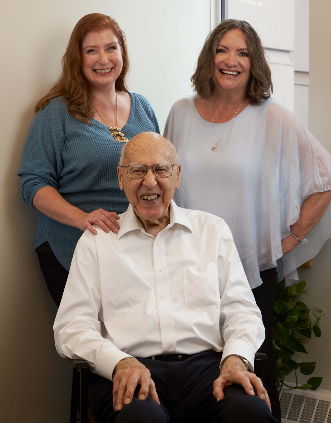 Marie Voisin, Ernie Ritz, Kristen Hahn – “The Historic Buildings of New ...